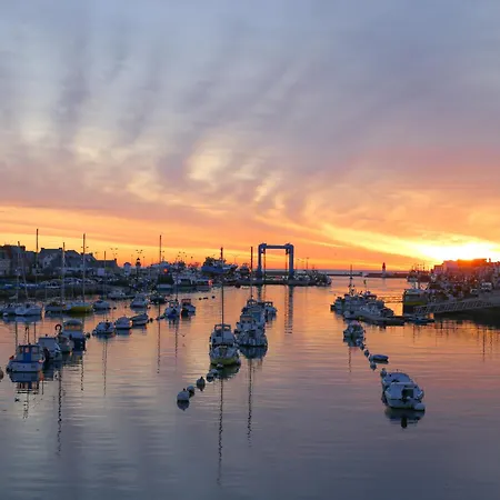 Duplex Pour 4 Proche Du Port - 500m De La *